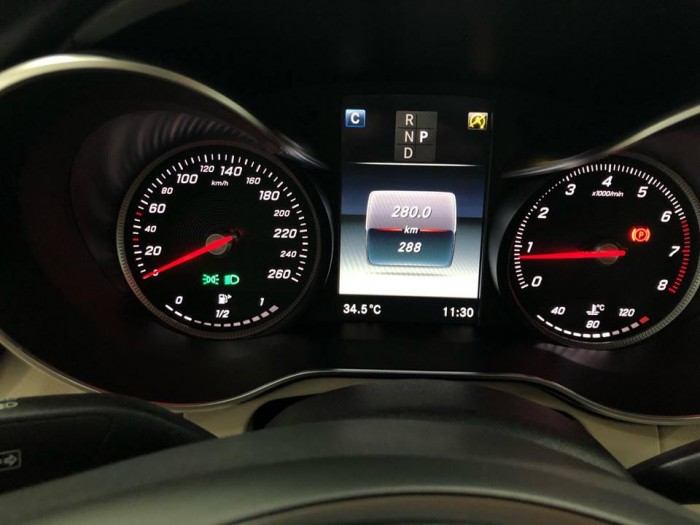 Bán C200 chính hãng , chỉ mới 300km