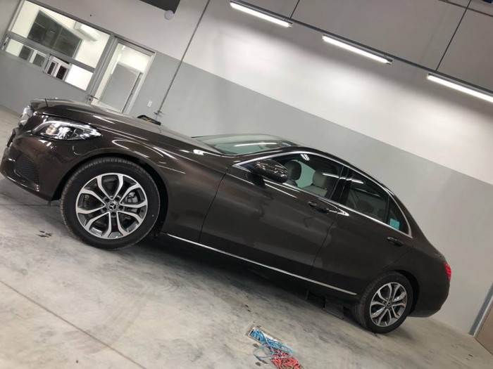 Bán C200 chính hãng , chỉ mới 300km