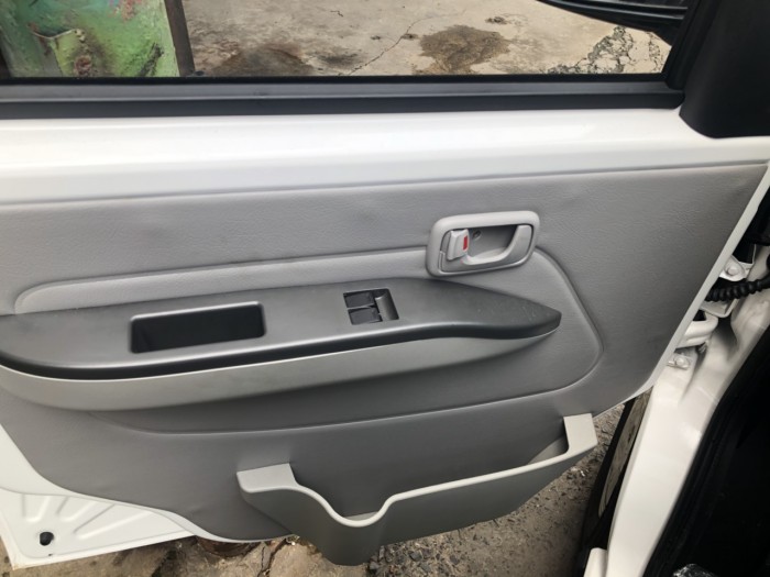 Xe Kenbo Van 2-5 Chổ 2018 650kg giá rẻ , trả góp