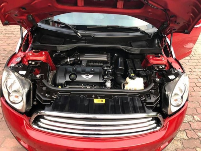 Cần tiền bán gấp xe Mini Cooper 2015 màu đỏ đô cực thịnh,số tự động