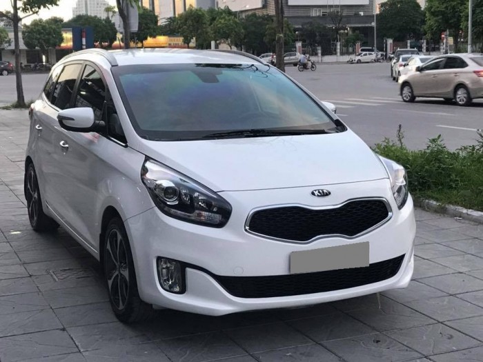 Kia Rondo tự động 2016 trắng đẹp ngọc ngà.