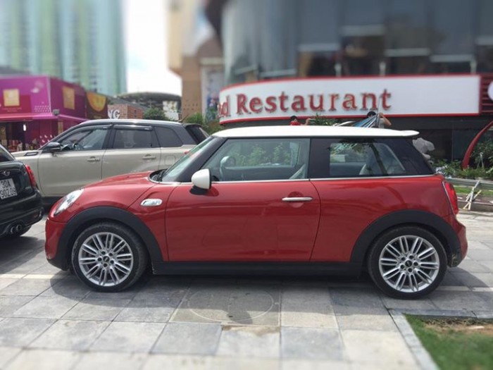 Bán em MINI Cooper 2015 màu đỏ 3 cửa nhập khẩu Anh