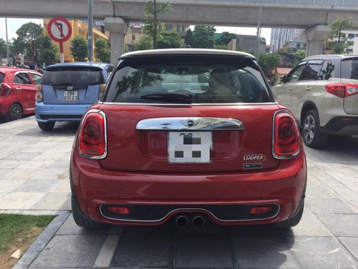 Bán em MINI Cooper 2015 màu đỏ 3 cửa nhập khẩu Anh