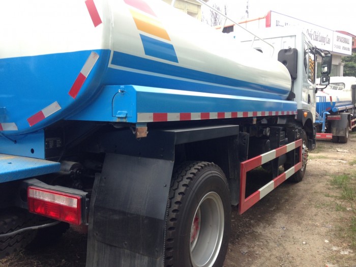 Xe phun nước rửa đường Dongfeng 9 khối