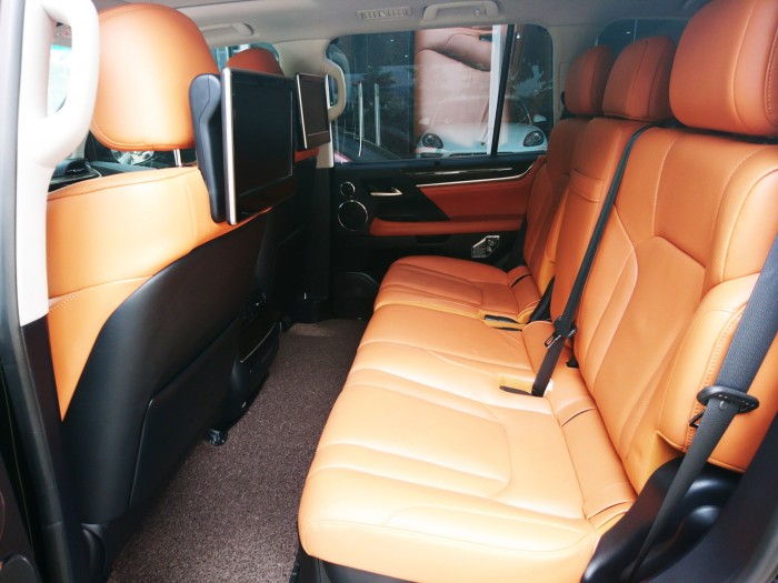 Bán Lexus LX 570 sản xuất 2016 màu đen