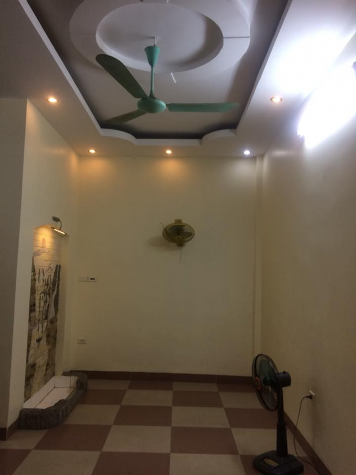 Bán nhà Chùa Bộc, gần bãi đỗ xe ô tô, 32m2 x 5 tầng, mặt tiền 4.5m