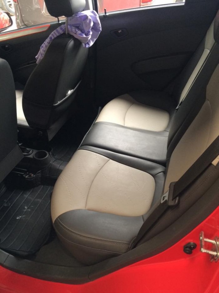 Kẹt tiền bán em Chevrolet Spark 2015 số tự động màu đỏ
