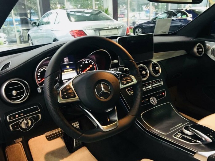 Mercedes-Benz C300 - COUPE Chính hãng