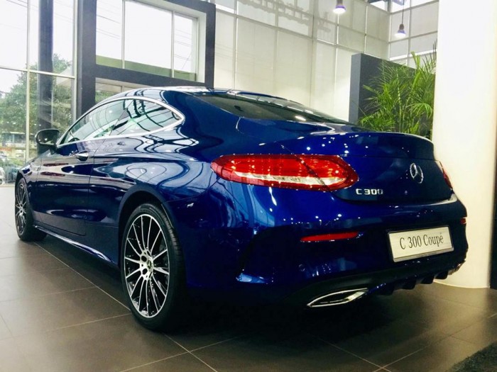 Mercedes-Benz C300 - COUPE Chính hãng