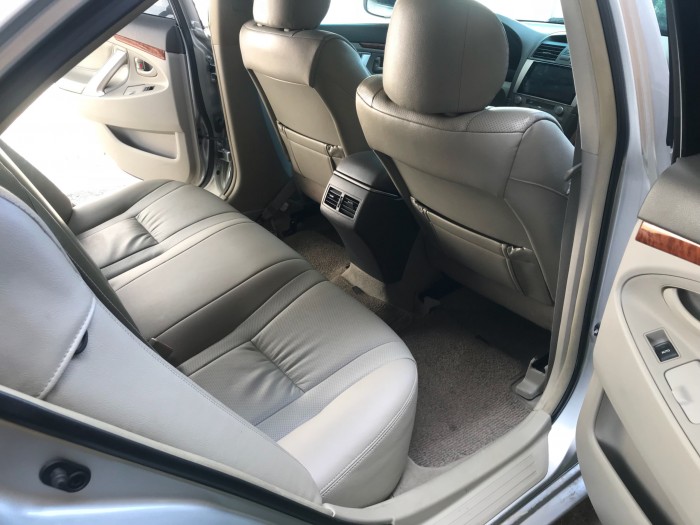 Đổi xe bán Camry 2008 at bạc xe gia đình rất ít đi