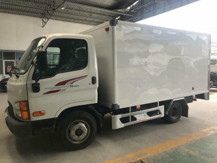 Hyundai N250 Thùng Đông Lạnh