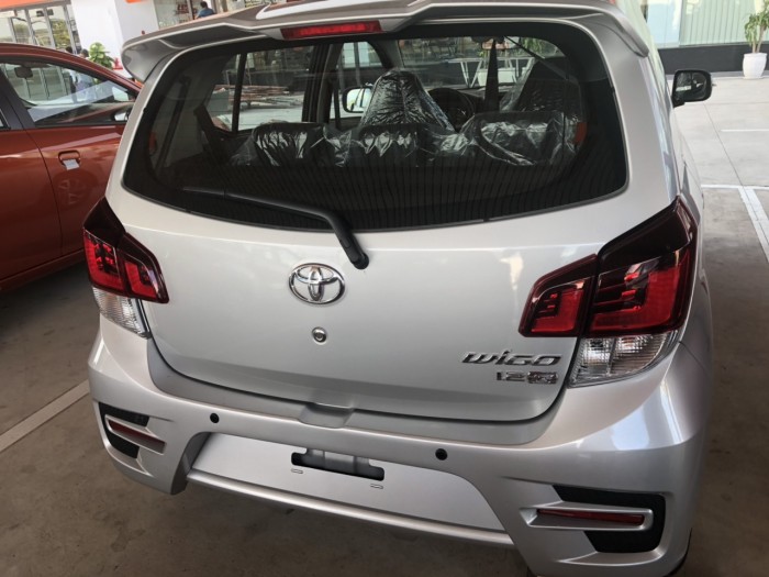 Toyota wigo 1.2 số sàn màu bạc