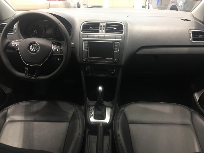 Bán Volkswagen Polo Hatchback mới, nhập khẩu nguyên chiếc