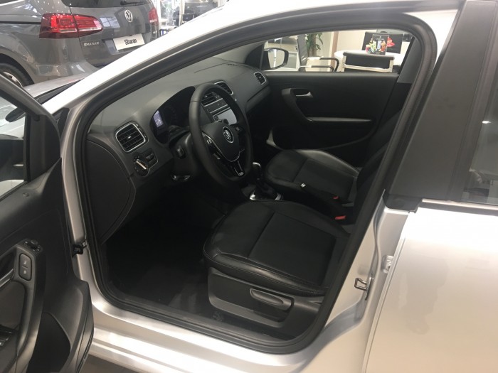 Bán Volkswagen Polo Hatchback mới, nhập khẩu nguyên chiếc