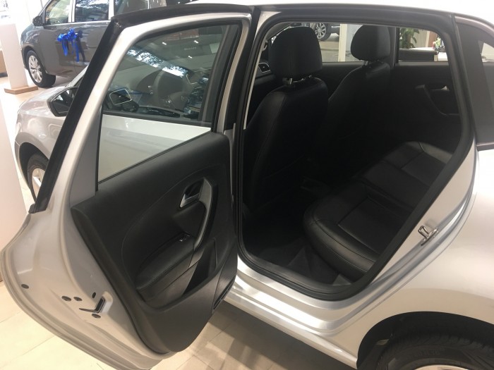 Bán Volkswagen Polo Hatchback mới, nhập khẩu nguyên chiếc