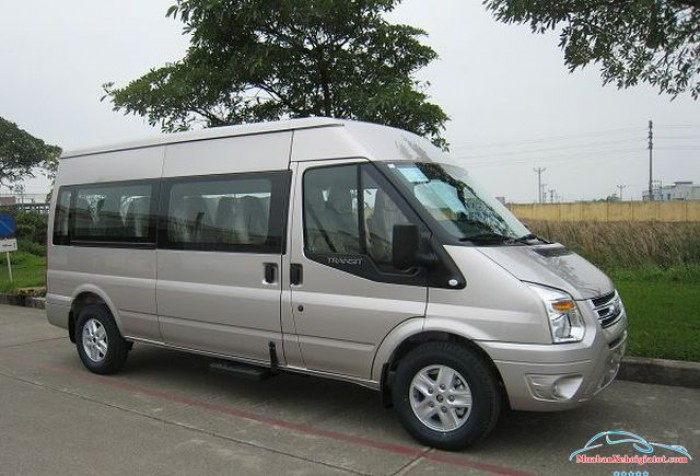 Xe du lịch Ford transit đời mới nhất