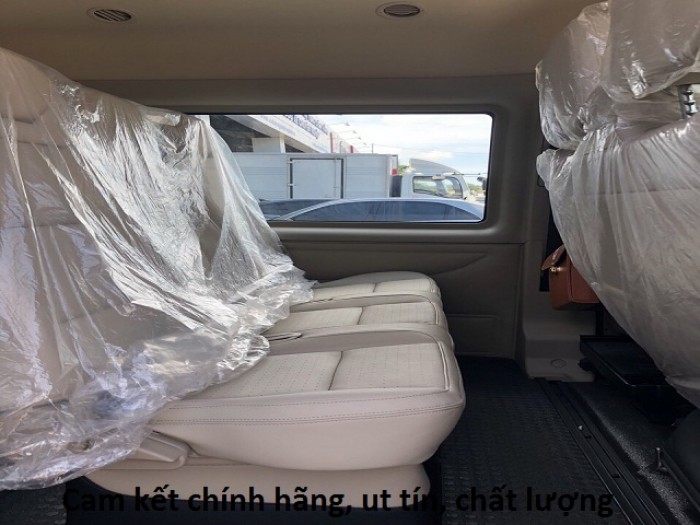 Xe du lịch Ford transit đời mới nhất