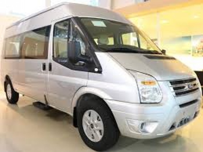 Xe du lịch Ford transit đời mới nhất
