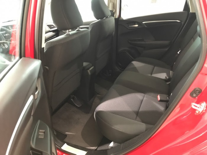 Bán xe 4 chỗ Honda Jazz 1.5V tự động Nhập Thái-Đủ Màu-Xe giao liền