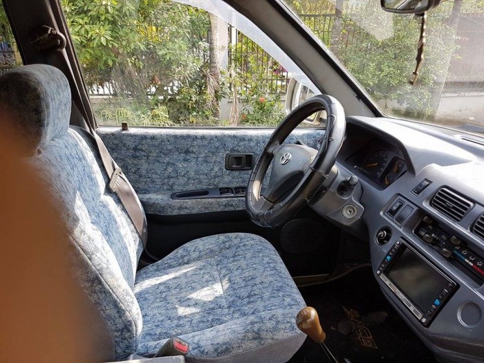 bán xe Toyota Zace 2005 số sàn Vàng cát