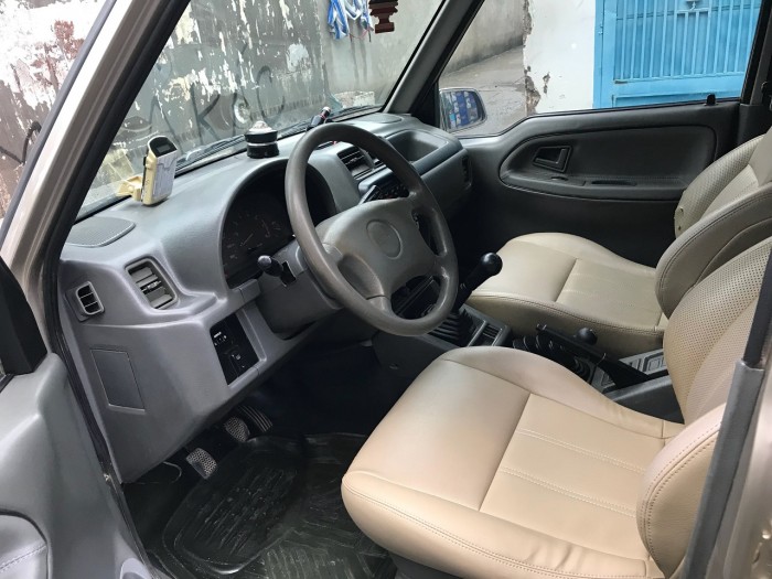 Cần bán xe Suzuki Vitara 2004 màu vàng kim 5 chỗ zin cực chất