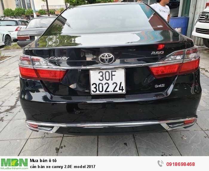 Cần bán xe Camry 2.0E model 2017