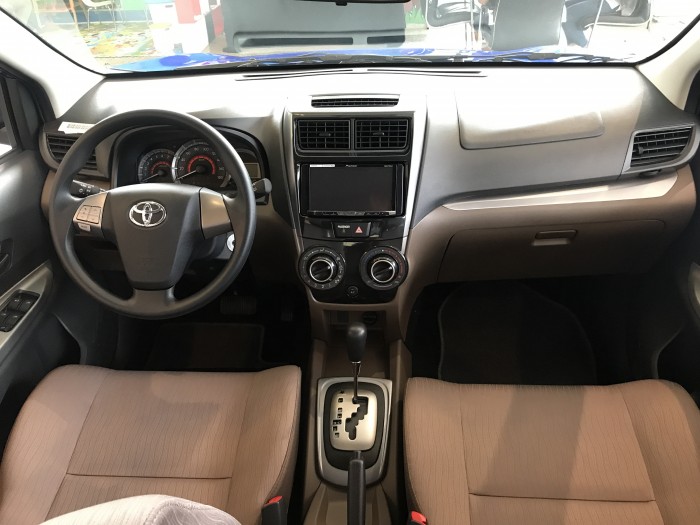 Bán xe Toyota Avanza 2018 số tự động, xe nhập, chỉ cần trả trước 300tr có xe ngay