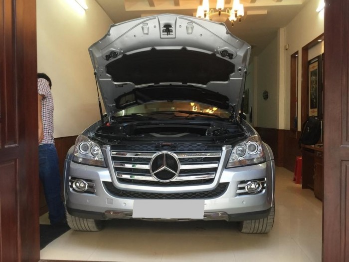 Bán xe Mercedes GL550 đời 2010 màu bạc nhập khẩu Mỹ
