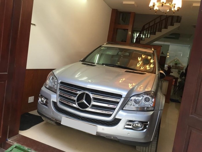 Bán xe Mercedes GL550 đời 2010 màu bạc nhập khẩu Mỹ