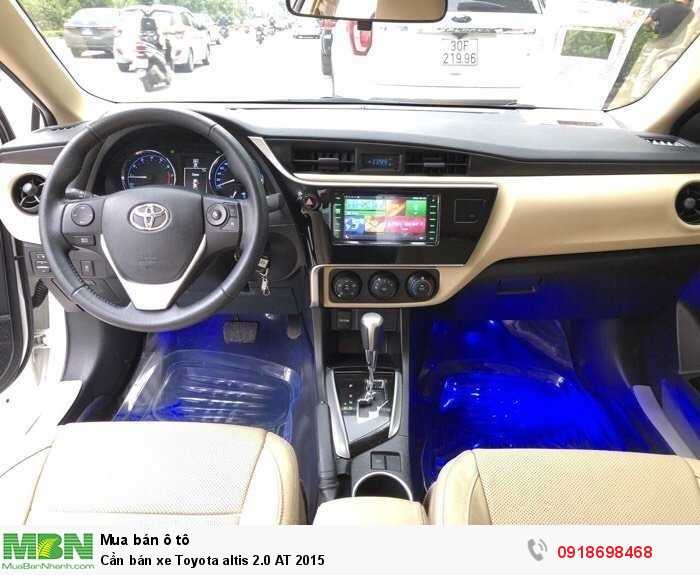 Cần bán xe Toyota altis 2.0 AT 2015