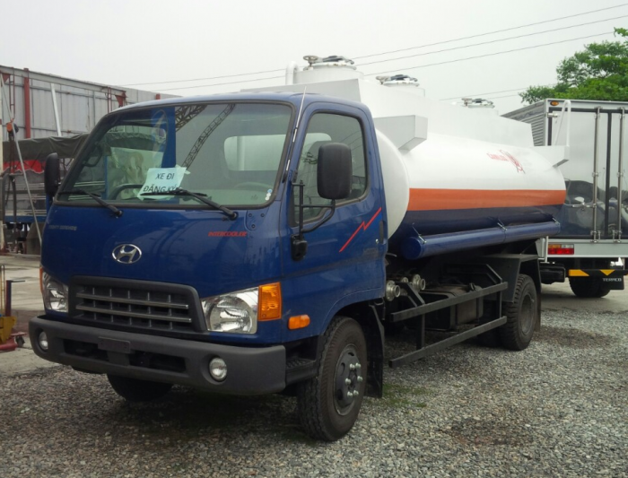 Xe chở xăng dầu Hyundai 9 khối