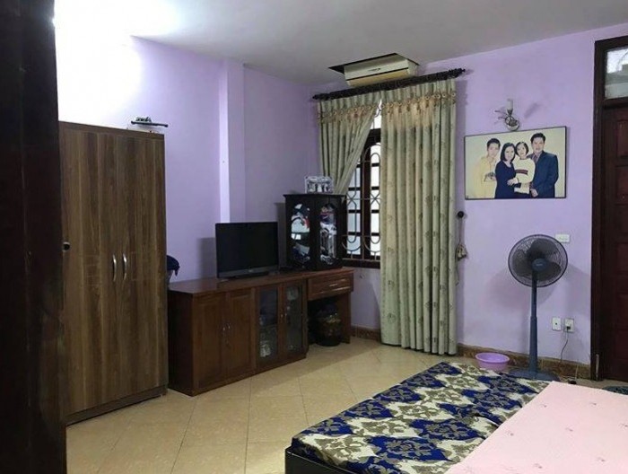 Bán nhà Đẹp khu Kim Mã 30M2, 4 tầng, MT 3.5m