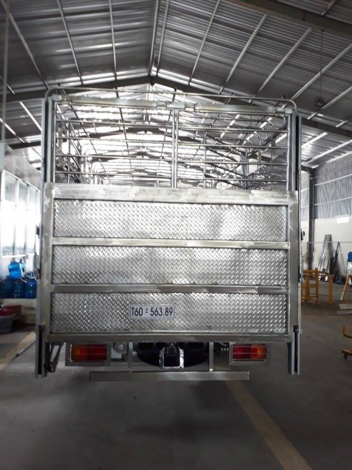 Hyundai Đô Thành Hd120Sl Thùng Chở Heo