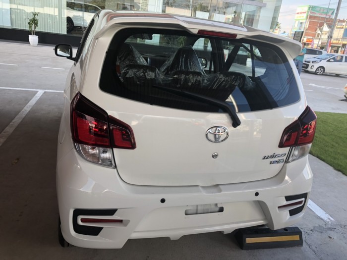 Toyota wigo 1.2mt số sàn màu trắng giao ngay