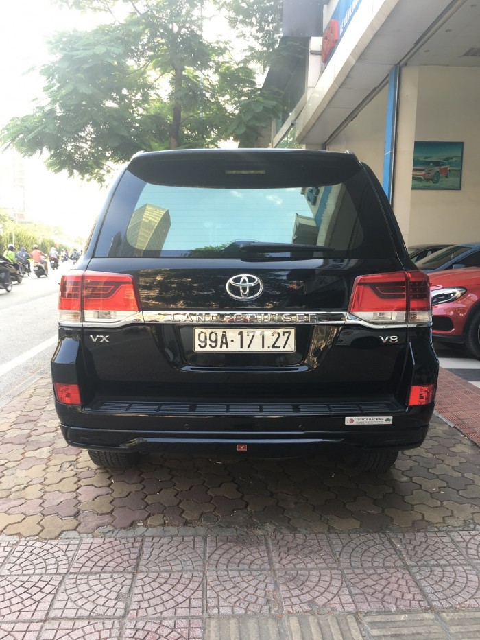 Xe Toyota Land Cruiser VX 4.6 V8 2015 Màu Đen