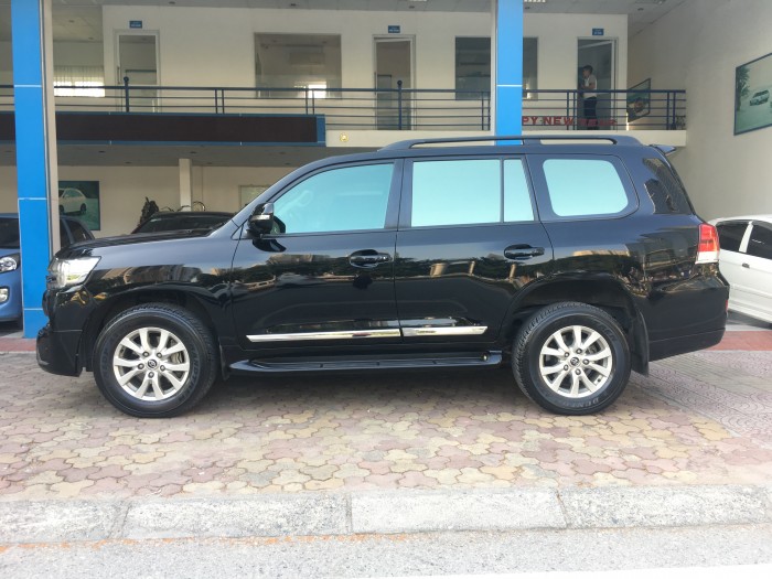 Xe Toyota Land Cruiser VX 4.6 V8 2015 Màu Đen