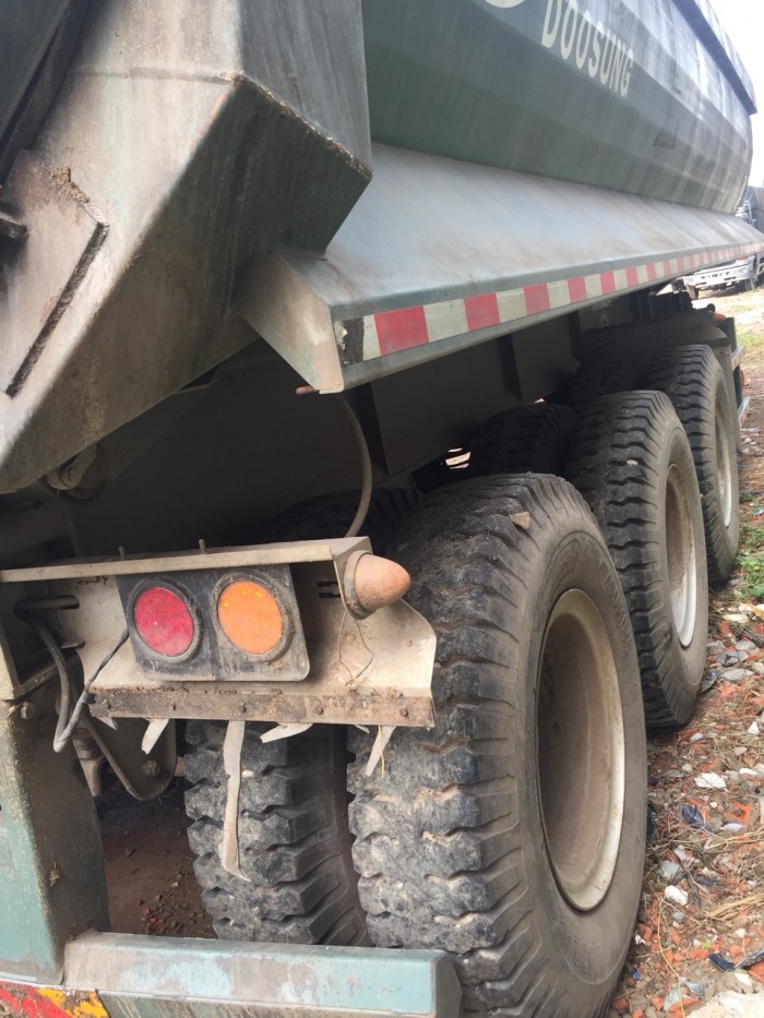 Bán sơ mi móc ben tự đỗ doosung đời 2017