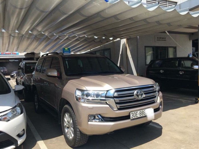 Toyota LandCruiser VX 4.6 nhập Nhật Bản 2017 .