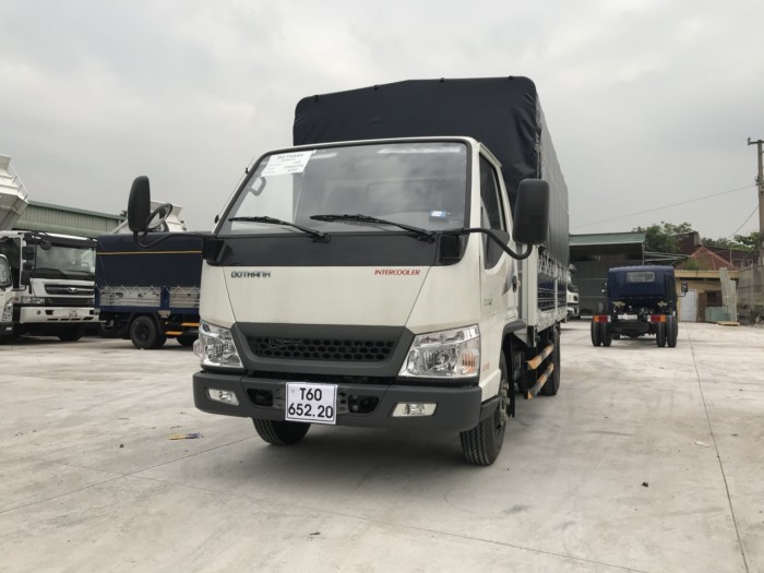 Giá xe tải Hyundai IZ49 2.4 tấn thùng mui bạt rẻ nhất tại Hyundai Vũ Hùng