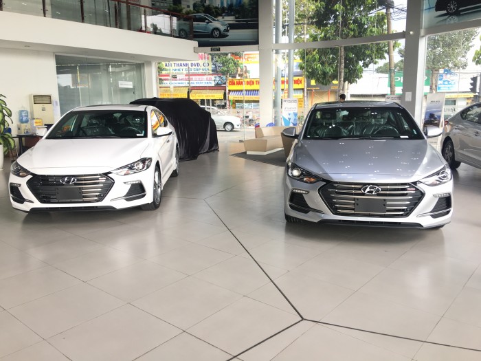 Hyundai Bình Dương ,Elantra 1.6MT có sẵn xe tại Hyundai Bình Dương,Bình Phước