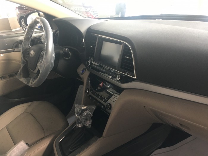 Huyndai Bình Dương,Hyundai Accent 2018 AT Full Trắng, Giao Xe Ngay tại Bình Dương, Bình Phước....