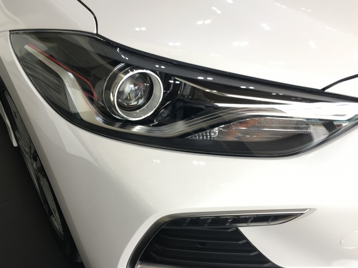Elantra 2018 - Xe Giao Ngay- Đầy Đủ Màu Và Các Bản Tại Hyundai Bình Dương, Bình Phước, Tây Ninh..Hot.Hot