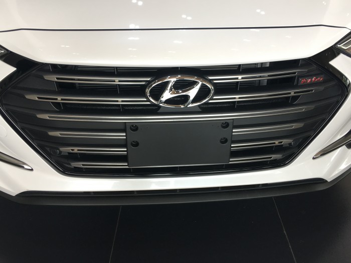 Elantra 2018 - Xe Giao Ngay- Đầy Đủ Màu Và Các Bản Tại Hyundai Bình Dương, Bình Phước, Tây Ninh..Hot.Hot