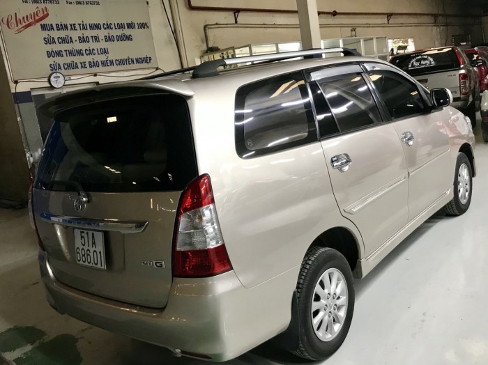 Bán Toyata Innova sx 2012 số tự động