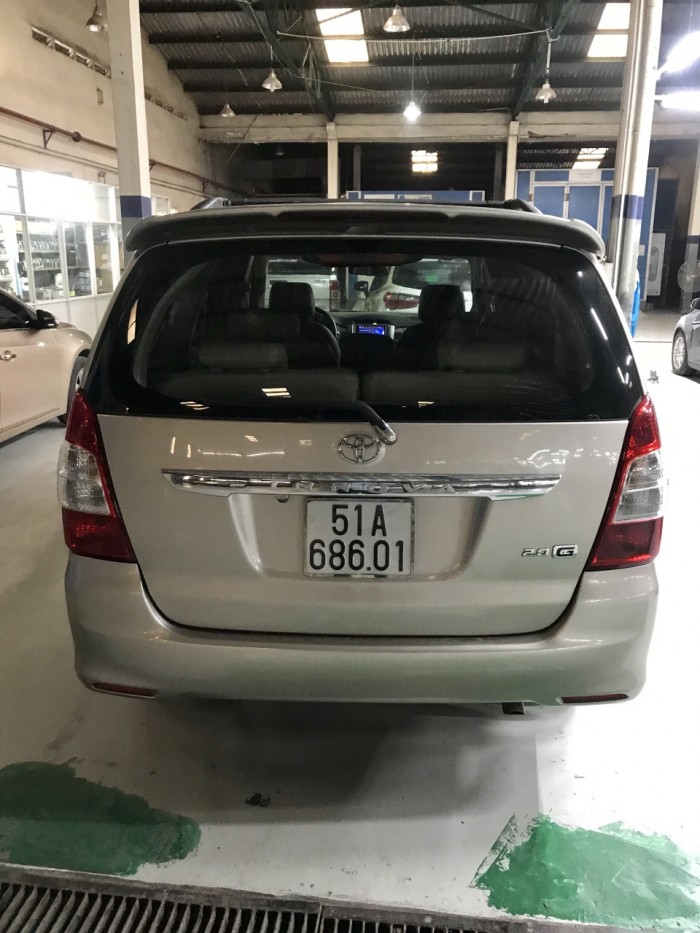 Bán Toyata Innova sx 2012 số tự động
