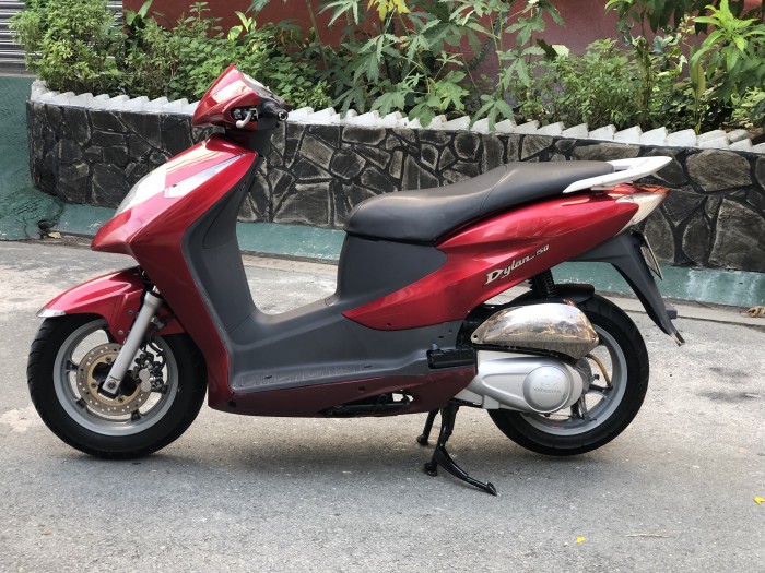 Dylan 2004 nhập Ý,máy zin,áo đẹp,1 chủ,SD kỹ,90%