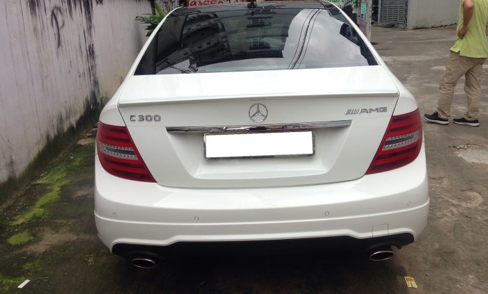 Bán xe Mercedes C300 AMG 2014 màu trắng bao zin