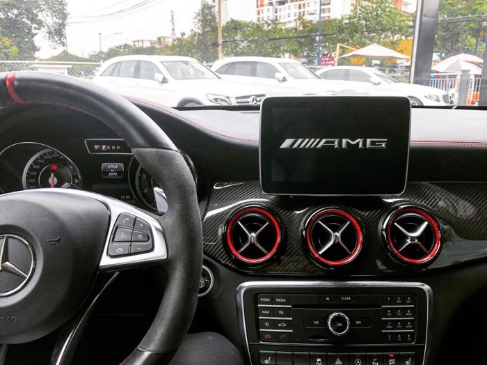 GLA 45 AMG , Xe lướt chính hãng , hổ trợ vay vốn đến 80%