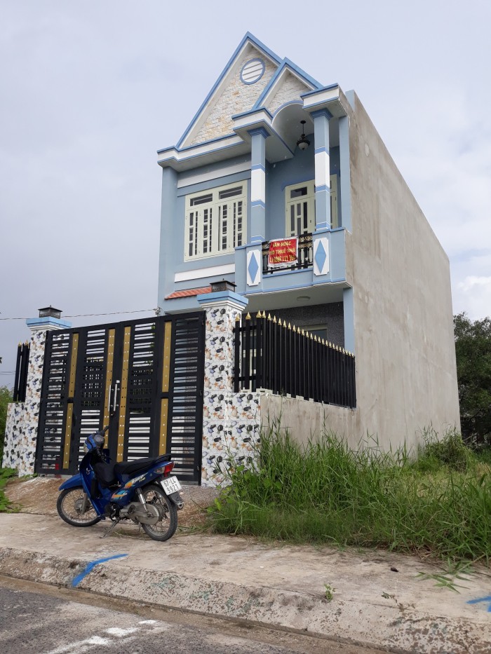 Bán gấp nhà mới xây Tân Phước, Tân Kim, 1 lầu 3 phòng ngủ mới 100%.