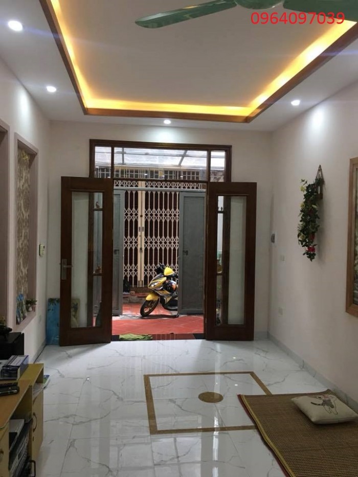 Nhà đẹp phố Giảng Võ, full nội thất, 40m2, giá yêu thương